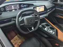 2023 Changan UNI-V 1.5T Premium Type — фото 7