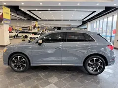 2022 Audi Q3 40 TFSI RS — фото 9
