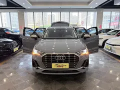 2022 Audi Q3 40 TFSI RS — фото 28