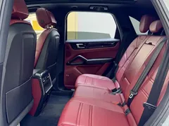 2021 Porsche Cayenne New Energy Cayenne E-Hybrid 2.0T, белый — фото 6