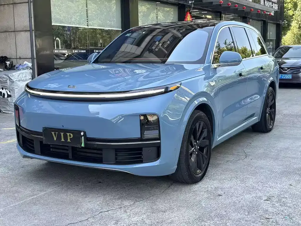 2023 Li Auto L8