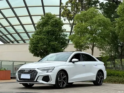 2022 Audi A3 A3L Limousine 35 TFSI fashionable and sporty
