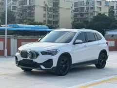 2022 BMW X1, белый — фото 1