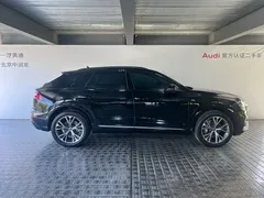 2022 Audi Q8 55 TFSI, чёрный — фото 3