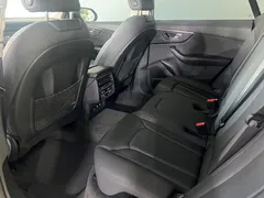 2022 Audi Q8 55 TFSI, чёрный — фото 10