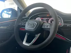 2022 Audi Q8 55 TFSI, чёрный — фото 15