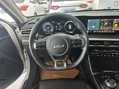 2021 Kia K5 270T CVVD, белый — фото 7