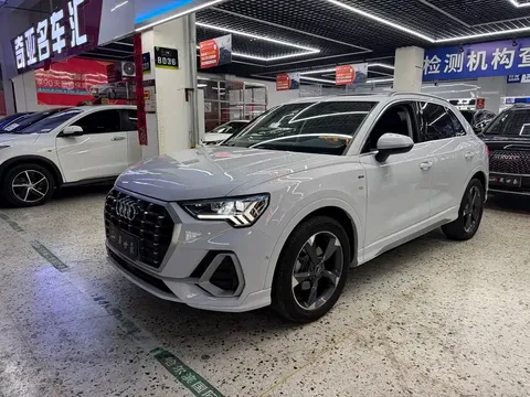 2022 Audi Q3 35 TFSI Fashion Dynamic