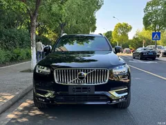2021 Volvo XC90 B5 Zhixing Luxury 5-seater, чёрный — фото 2