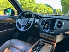 2021 Volvo XC90 B5 Zhixing Luxury 5-seater, чёрный — фото 12