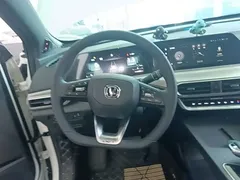 2022 Changan UNI-T 1.5T, белый — фото 11