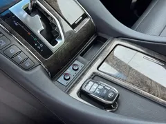 2021 Toyota Alphard Hybrid 2.5L Premium, белый — фото 7