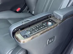 2021 Toyota Alphard Hybrid 2.5L Premium, белый — фото 10