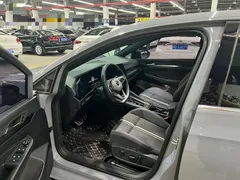 2021 Volkswagen Golf 280TSI DSG R-Line — фото 7