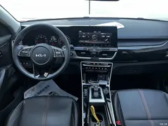 2021 Kia KX3 proud 1.5L CVT trend, белый — фото 8