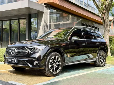 2023 Mercedes-Benz GLC GLC 260 L 4MATIC luxury model 7 seats