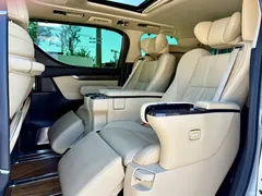 2021 Toyota Alphard Hybrid 2.5L Premium — фото 11