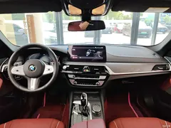 2023 BMW 5 Series 530Li Leading M Sport Package, чёрный — фото 10
