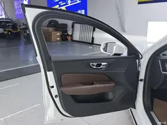 2021 Volvo S60 T4 Zhiyi Luxury, белый — фото 7