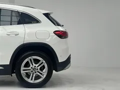 2020 Mercedes-Benz GLA 180, белый — фото 11
