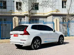 2023 Volvo XC60 4WD Luxury, белый — фото 9
