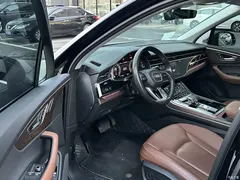2021 Audi Q7 55 TFSI quattro S line sporty, чёрный — фото 4