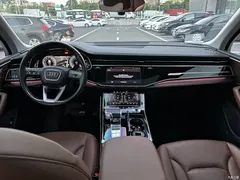 2021 Audi Q7 55 TFSI quattro S line sporty, чёрный — фото 5