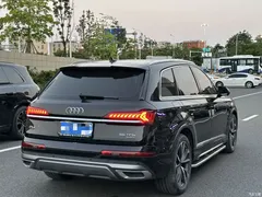 2021 Audi Q7 55 TFSI quattro S line sporty, чёрный — фото 7