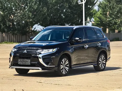 2021 Mitsubishi Outlander 2.0L 2WD Enjoy 5 seats