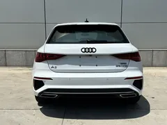 2022 Audi A3 Sportback 35 TFSI, белый — фото 4