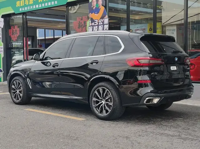 2022 BMW X5 30Li Premium M Sport Package