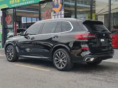 2022 BMW X5 30Li Premium M Sport Package, белый — фото 3