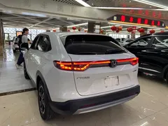 2023 Honda Vezel 1.5L CVT, белый — фото 6