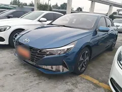 2022 Hyundai Elantra 1.5L CVT LUX Premium, синий — фото 1