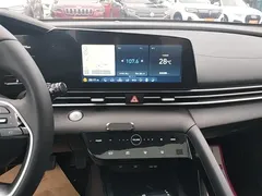 2022 Hyundai Elantra 1.5L CVT LUX Premium, синий — фото 13