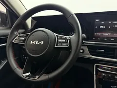 2021 Kia KX3 proud 1.5L CVT trend, белый — фото 14