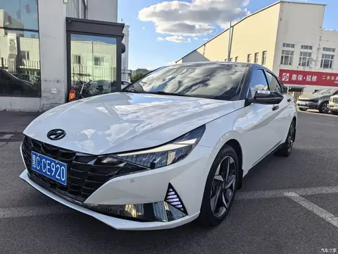 2021 Hyundai Elantra 1.5L CVT LUX Premium