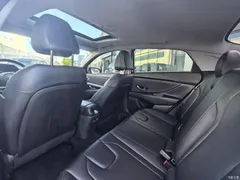 2021 Hyundai Elantra 1.5L CVT LUX Premium, белый — фото 13