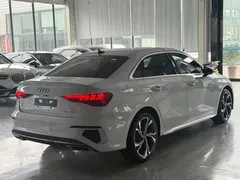 2022 Audi A3L Limousine 35 TFSI Luxury Sport, белый — фото 10