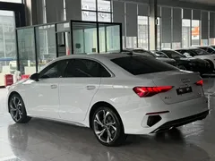 2022 Audi A3L Limousine 35 TFSI Luxury Sport, белый — фото 12