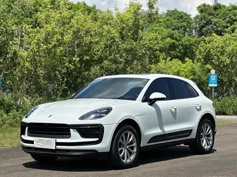 2022 Porsche Macan 2.0T