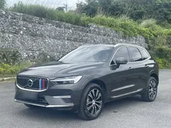 2022 Volvo XC60 4WD Luxury — фото 2