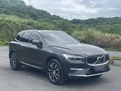 2022 Volvo XC60 4WD Luxury — фото 4