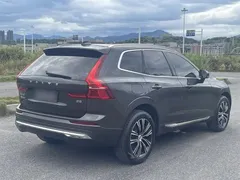 2022 Volvo XC60 4WD Luxury — фото 7