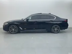 2023 BMW 5 Series 530Li Leading M Sport Package, чёрный — фото 3