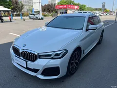 2022 BMW 5 Series Imported 530i M Sports Package, белый — фото 1