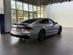2024 Audi A7 45 TFSI Premium Selection, чёрный — фото 21