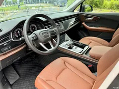 2022 Audi Q7 55 TFSI quattro S line sporty, чёрный — фото 4
