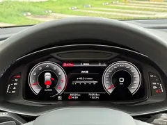 2022 Audi Q7 55 TFSI quattro S line sporty, чёрный — фото 11