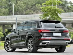 2022 Audi Q7 55 TFSI quattro S line sporty, чёрный — фото 21